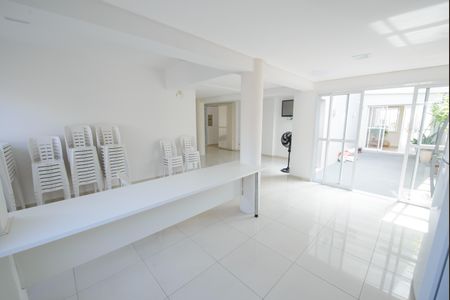 Apartamento para alugar com 80m², 2 quartos e 1 vaga Apartamento para alugar com 80m², 2 quartos e 1 vagaÁrea comum - Salão de festas