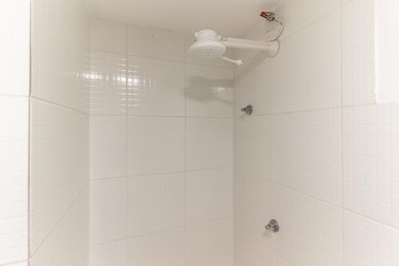 Banheiro de kitnet/studio para alugar com 1 quarto, 27m² em Campos Elíseos, São Paulo