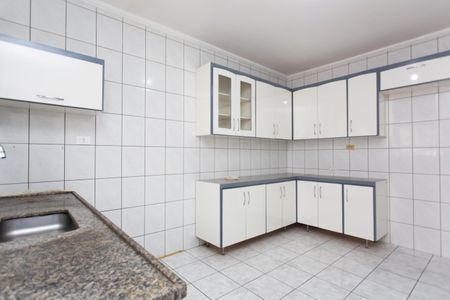 Casa para alugar com 85m², 2 quartos e 2 vagas Casa para alugar com 85m², 2 quartos e 2 vagasCozinha