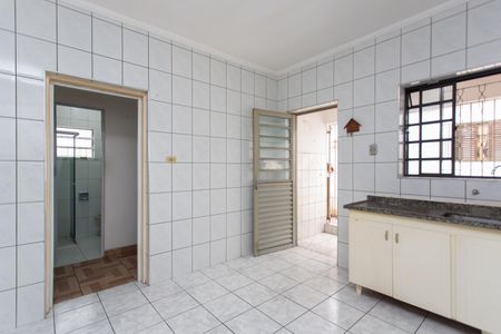 Casa para alugar com 85m², 2 quartos e 2 vagas Casa para alugar com 85m², 2 quartos e 2 vagasCozinha