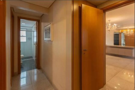 Apartamento à venda com 131m², 4 quartos e 3 vagas Apartamento à venda com 131m², 4 quartos e 3 vagasFoto 16