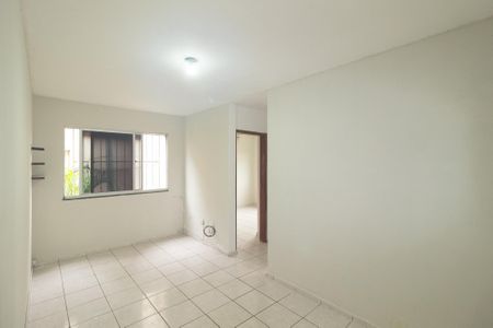 Sala de apartamento para alugar com 2 quartos, 51m² em Cosmos, Rio de Janeiro