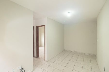 Sala de apartamento para alugar com 2 quartos, 51m² em Cosmos, Rio de Janeiro