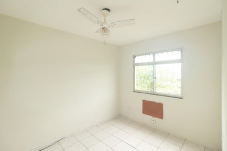 Quarto 1 de apartamento para alugar com 2 quartos, 51m² em Cosmos, Rio de Janeiro