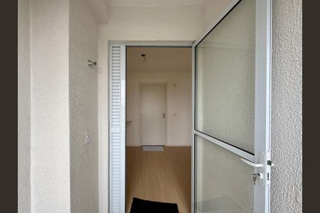Apartamento para alugar com 29m², 2 quartos e sem vaga Apartamento para alugar com 29m², 2 quartos e sem vagaSacada