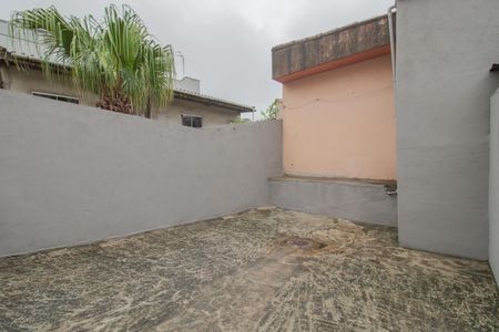 Casa para alugar com 64m², 1 quarto e sem vagaQuintal