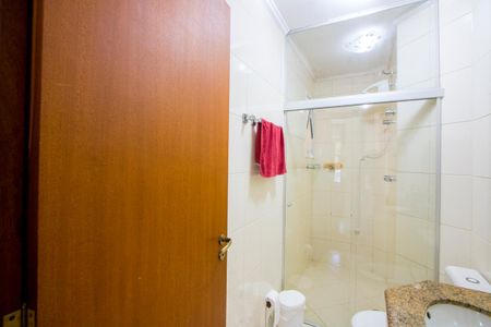 Apartamento à venda com 120m², 3 quartos e 2 vagas Apartamento à venda com 120m², 3 quartos e 2 vagasBanheiro social