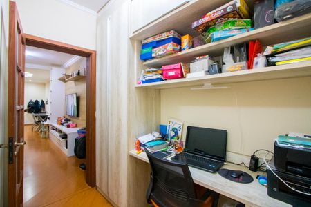 Apartamento à venda com 120m², 3 quartos e 2 vagas Apartamento à venda com 120m², 3 quartos e 2 vagasCorredor