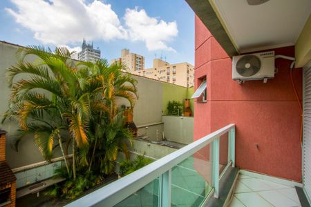 Apartamento à venda com 120m², 3 quartos e 2 vagas Apartamento à venda com 120m², 3 quartos e 2 vagasVaranda do quarto 1 e 2