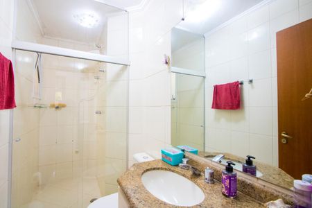 Apartamento à venda com 120m², 3 quartos e 2 vagas Apartamento à venda com 120m², 3 quartos e 2 vagasBanheiro social
