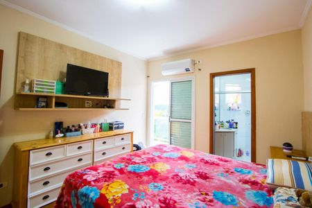 Apartamento à venda com 120m², 3 quartos e 2 vagas Apartamento à venda com 120m², 3 quartos e 2 vagasQuarto 1 - Suíte