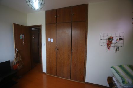 Apartamento à venda com 120m², 3 quartos e 1 vagaQuarto 2