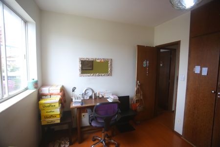 Apartamento à venda com 120m², 3 quartos e 1 vagaQuarto 2