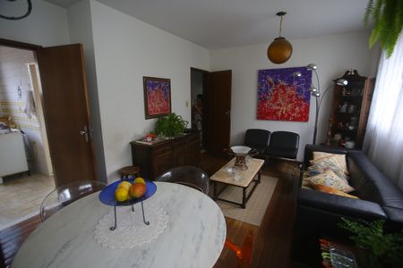 Apartamento à venda com 120m², 3 quartos e 1 vagaSala