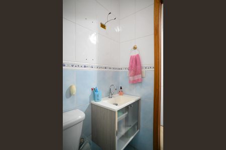 Casa à venda com 92m², 4 quartos e 2 vagasBanheiro Social