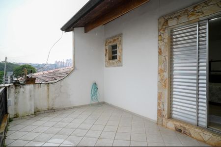 Casa à venda com 92m², 4 quartos e 2 vagasVaranda Quarto 1 - Suite
