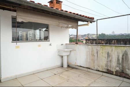 Casa à venda com 92m², 4 quartos e 2 vagasTerraço