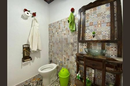 Casa para alugar com 3 quartos, 229m² em Santa Mônica, Uberlândia