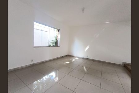 Casa para alugar com 4 quartos, 240m² em Itapoã, Belo Horizonte