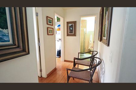 Apartamento à venda com 120m², 3 quartos e 2 vagasCorredor