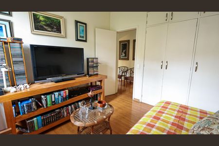 Apartamento à venda com 120m², 3 quartos e 2 vagasQuarto 2