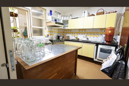 Apartamento à venda com 120m², 3 quartos e 2 vagasCozinha