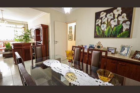 Apartamento à venda com 120m², 3 quartos e 2 vagasCopa