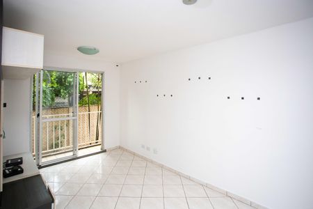 Sala de apartamento para alugar com 2 quartos, 48m² em Jardim Remanso, Diadema