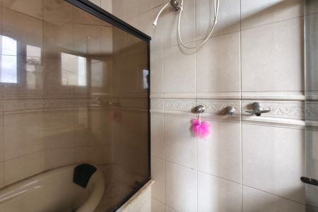 Casa de condomínio para alugar com 450m², 3 quartos e 3 vagas Casa de condomínio para alugar com 450m², 3 quartos e 3 vagasBanheiro Suíte