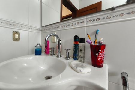 Casa de condomínio para alugar com 450m², 3 quartos e 3 vagas Casa de condomínio para alugar com 450m², 3 quartos e 3 vagasBanheiro Social