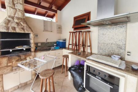 Casa de condomínio para alugar com 450m², 3 quartos e 3 vagas Casa de condomínio para alugar com 450m², 3 quartos e 3 vagasÁrea gourmet