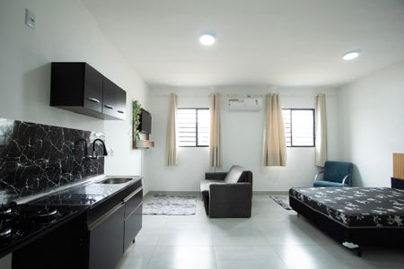Sala / Quarto de kitnet/studio para alugar com 1 quarto, 35m² em Aparecidinha, Sorocaba