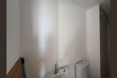 Apartamento para alugar com 36m², 2 quartos e sem vaga Apartamento para alugar com 36m², 2 quartos e sem vagaBanheiro