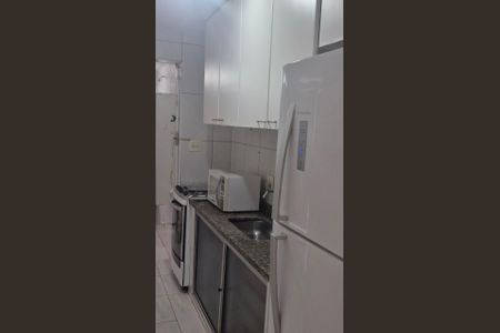 Cozinha de apartamento para alugar com 1 quarto, 52m² em Pinheiros, São Paulo