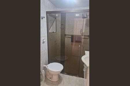 Banheiro de apartamento para alugar com 1 quarto, 52m² em Pinheiros, São Paulo