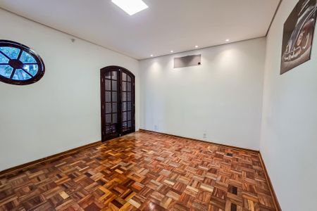 Casa para alugar com 125m², 3 quartos e 2 vagasQuarto