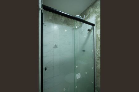 Banheiro  de kitnet/studio para alugar com 1 quarto, 35m² em Aparecidinha, Sorocaba