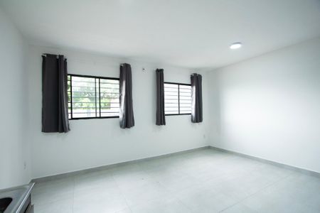 Sala / Quarto  de kitnet/studio para alugar com 1 quarto, 35m² em Aparecidinha, Sorocaba
