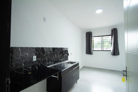 Sala / Quarto  de kitnet/studio para alugar com 1 quarto, 35m² em Aparecidinha, Sorocaba