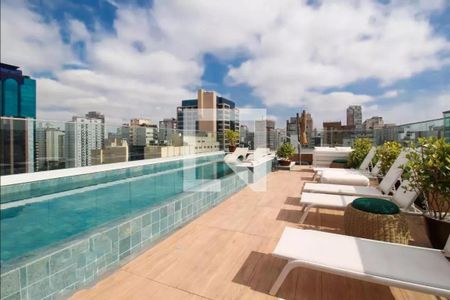 Studio à venda com 25m², 1 quarto e sem vagaÁrea comum - Piscina