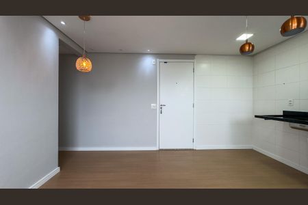Apartamento para alugar com 40m², 2 quartos e sem vaga Apartamento para alugar com 40m², 2 quartos e sem vagaSala, Cozinha e Área de Serviço
