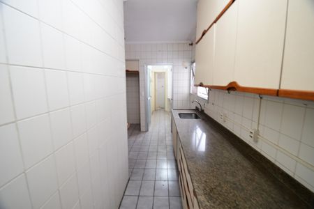 Apartamento para alugar com 199m², 3 quartos e 1 vagaCozinha