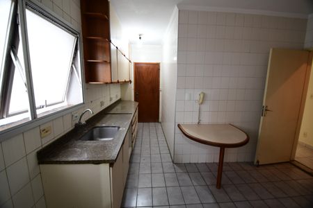 Apartamento para alugar com 199m², 3 quartos e 1 vagaCozinha