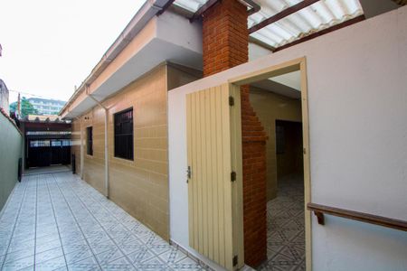 Casa para alugar com 276m², 4 quartos e 6 vagas Casa para alugar com 276m², 4 quartos e 6 vagasQuintal