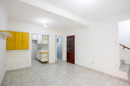 Casa para alugar com 276m², 4 quartos e 6 vagas Casa para alugar com 276m², 4 quartos e 6 vagasCasa 2 - Sala