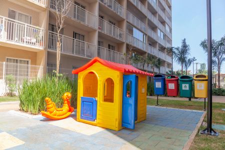 Apartamento para alugar com 39m², 2 quartos e sem vagaÁrea comum - Playground