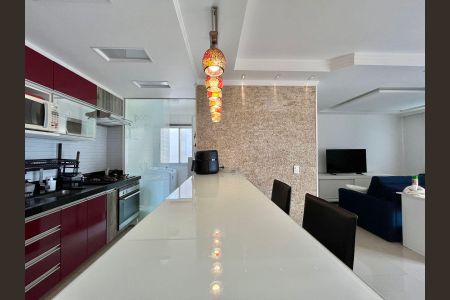 Apartamento à venda com 65m², 2 quartos e 2 vagas Apartamento à venda com 65m², 2 quartos e 2 vagasCozinha