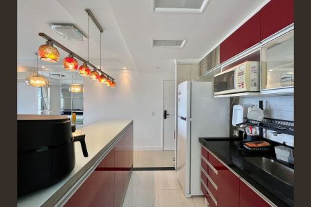 Apartamento à venda com 65m², 2 quartos e 2 vagas Apartamento à venda com 65m², 2 quartos e 2 vagasCozinha