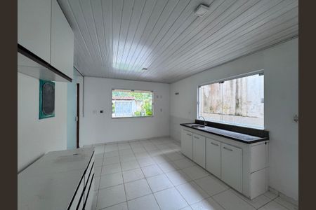 Casa de condomínio para alugar com 350m², 5 quartos e 2 vagasCozinha