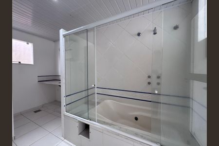 Casa de condomínio para alugar com 350m², 5 quartos e 2 vagasSuite 2 - Banheiro